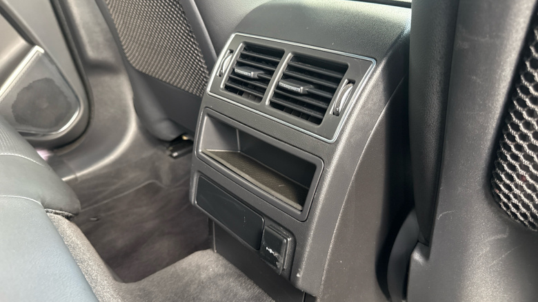 Jaguar F-Pace 2.0 P250 R-Dynamic Black 5dr Auto AWD Petrol Estate